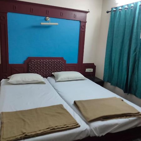 Anjana Hotels Theni Exterior foto