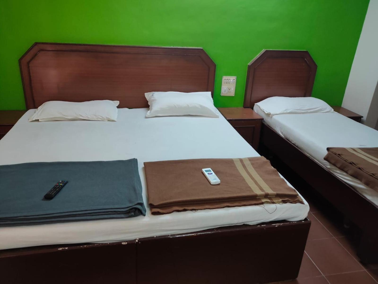 Anjana Hotels Theni Exterior foto
